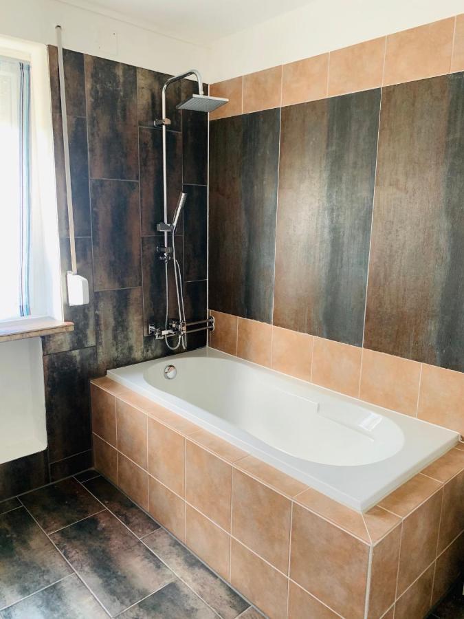 Charmante 3Zi-Ferienwohnung Im Landhausstil Kaufbeuren Luaran gambar